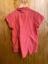 Load image into Gallery viewer, Size M Ex Officio Salmon Women&#39;s Short Sleeve Shirt
