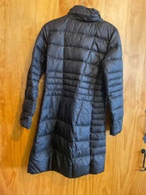 Load image into Gallery viewer, Women Size S The North Face Black Misc Jacket
