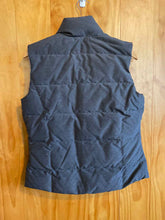 Load image into Gallery viewer, Size S Eddie Bauer Men&#39;s Vest
