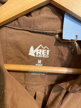 Load image into Gallery viewer, Size M REI Brown Women&#39;s Long Sleeve Shirt
