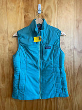 Load image into Gallery viewer, Size Small Patagonia Teal Women&#39;s Vest
