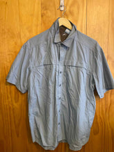 Load image into Gallery viewer, Size L REI Men's Short Sleeve Shirt
