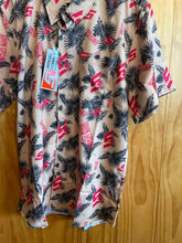 Load image into Gallery viewer, Size M Dixxon Men's Short Sleeve Shirt
