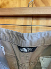 Load image into Gallery viewer, Size 34 The North Face Men's Pants
