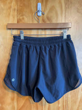 Load image into Gallery viewer, Size 6 Lululemon Black Women's Shorts
