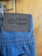 Load image into Gallery viewer, Size 34 Field N' Forest Men's Jeans
