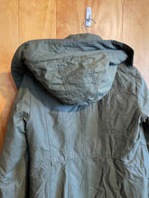 Load image into Gallery viewer, Women Size M Madison Expedition Olive Women&#39;s Jacket
