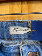 Load image into Gallery viewer, Size 16W Madewell Denim Women&#39;s Jeans
