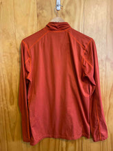 Load image into Gallery viewer, Size Medium Mountain Hardwear Men's Long Sleeve Shirt
