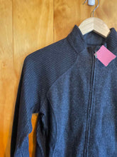 Load image into Gallery viewer, Size M Mountain Hardwear Black Women's Sweater &amp; Sweatshirt
