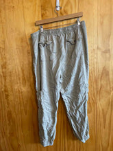 Load image into Gallery viewer, Size XL C&amp;C Khaki Women&#39;s Pants

