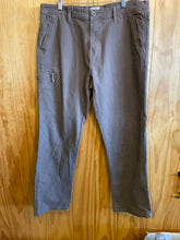 Load image into Gallery viewer, Size 38x32 Weatherproof Vintage Men's Pants
