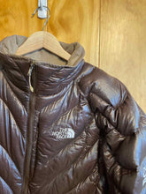 Load image into Gallery viewer, Women Size L The North Face Brown Women&#39;s Jacket

