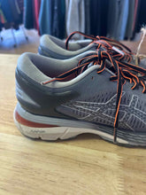 Load image into Gallery viewer, Women&#39;s Shoe Size 8 Asics Grey Running Shoes

