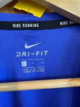 Load image into Gallery viewer, Size Small Nike Purple Women's Short Sleeve Shirt
