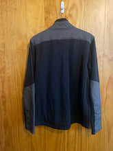 Load image into Gallery viewer, Size Medium Patagonia Men's Light Jacket
