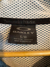 Load image into Gallery viewer, Size Large Oakley Men's Sweater &amp; Sweatshirt
