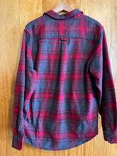 Load image into Gallery viewer, Size Medium Orvis Men's Flannel
