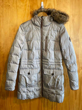 Load image into Gallery viewer, Women Size Medium Eddie Bauer Grey Women's Winter Jacket
