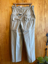Load image into Gallery viewer, Size Medium Cabelas Men&#39;s Zip-off Hiking Pants
