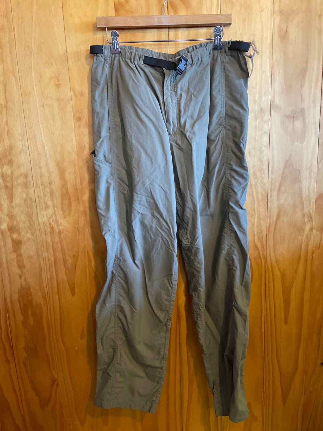 Size Large Patagonia Men's Hiking Pants