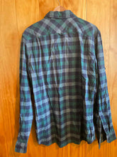 Load image into Gallery viewer, Size XL Fjall Raven Men&#39;s Long Sleeve Shirt
