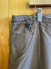 Load image into Gallery viewer, Size XL Columbia Brown Women's Hiking Pants
