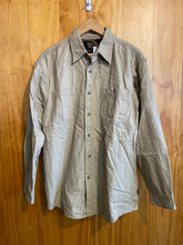 Load image into Gallery viewer, Size Large Gravel Gear Men's Flannel

