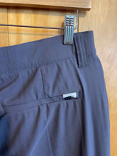 Load image into Gallery viewer, Size 32 Orvis Men's Pants
