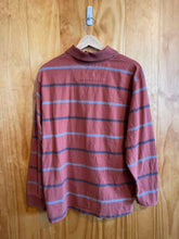 Load image into Gallery viewer, Size L St John's Bay Men's Long Sleeve Shirt
