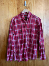 Load image into Gallery viewer, Size Medium Orvis Men's Flannel
