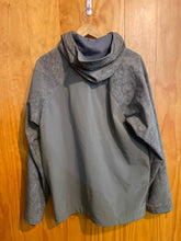 Load image into Gallery viewer, Size L Sombrio Men's Winter Jacket
