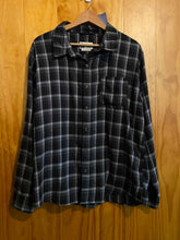 Load image into Gallery viewer, Size Large Marmot Men's Flannel
