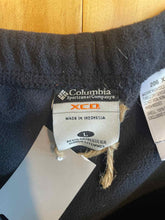Load image into Gallery viewer, Size Large Columbia Black Women's Sweatpants
