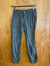Load image into Gallery viewer, Size 4 Columbia Green Women's Hiking Pants
