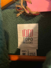 Load image into Gallery viewer, Size Medium Topo Designs Men's Fleece
