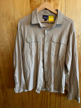 Load image into Gallery viewer, Size L Patagonia Men's Long Sleeve Shirt
