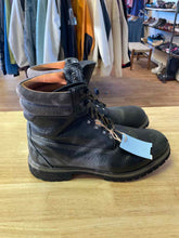 Load image into Gallery viewer, 9.5 Timberland Men's Boots
