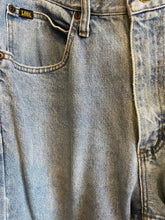 Load image into Gallery viewer, Size 36x34 Lee Men's Pants
