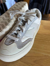 Load image into Gallery viewer, Shoe Size 5 New Balance White Casual Shoes
