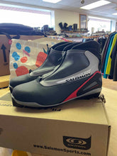 Load image into Gallery viewer, Salomon 11 Cross Country Ski Boots

