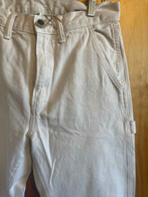 Load image into Gallery viewer, Size 28 Gap Men's Pants
