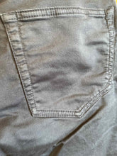 Load image into Gallery viewer, Size 34x34 Quince Men's Pants
