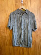 Load image into Gallery viewer, Size Small Alfani Men's Short Sleeve Shirt
