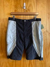 Load image into Gallery viewer, Mens Size Large Nashbar Cycling
