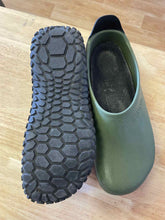 Load image into Gallery viewer, Women&#39;s Shoe Size 41 Birki&#39;s Green Clogs
