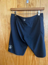 Load image into Gallery viewer, Size Unknown Volcom Men's Swim Trunks
