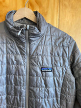 Load image into Gallery viewer, Women Size Small Patagonia Grey Women's Light Jacket
