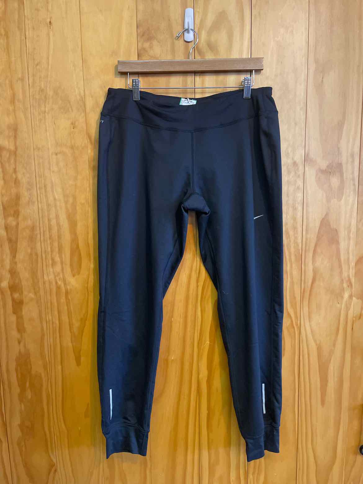 nike sweatpants zipper ankle