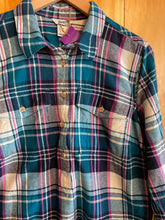 Load image into Gallery viewer, Size Medium Duluth Trading Blue Women's Flannel
